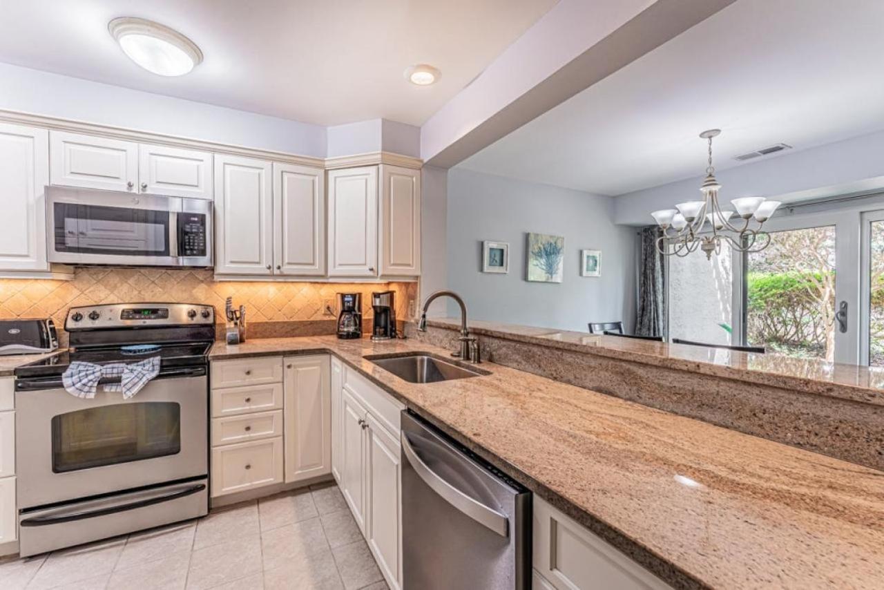 Villa Pet Friendly! 503 Plantation Club Walk To Pool Sleeps 6 Sea Pines Hilton Head Island Exterior foto